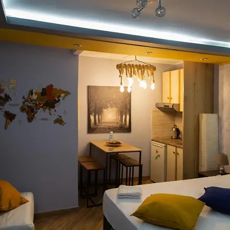 Studio Acropolis-3